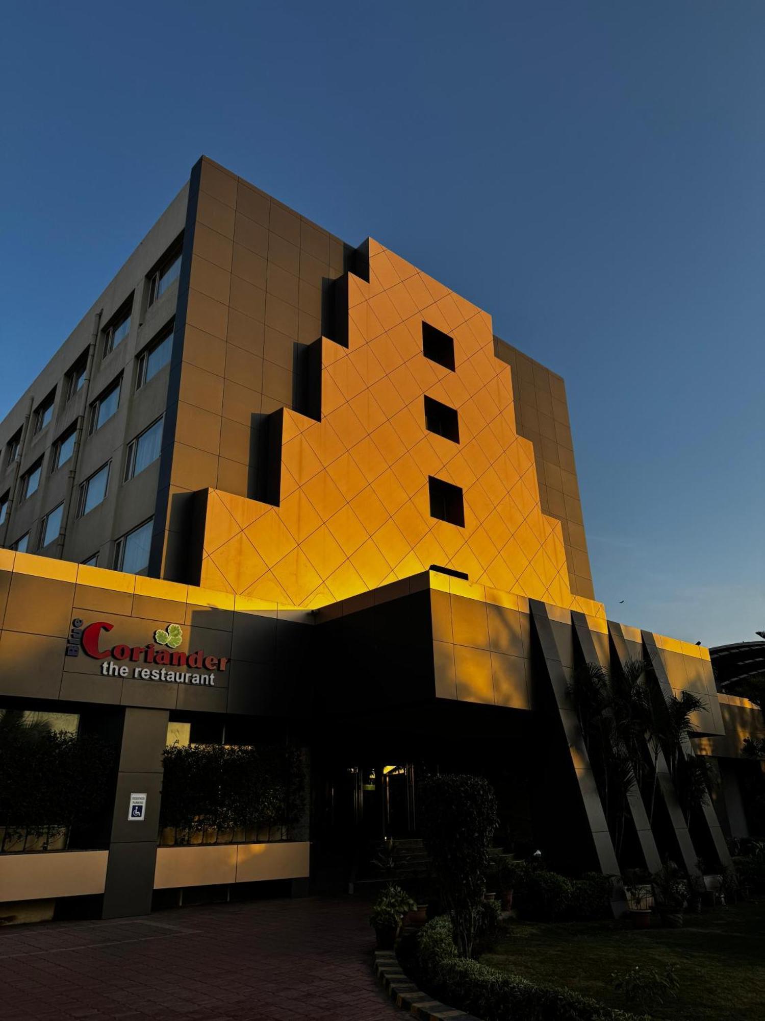 Lords Plaza Ankleshwar Hotel Kültér fotó
